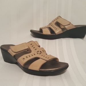 Clark's Bendables leather sandals